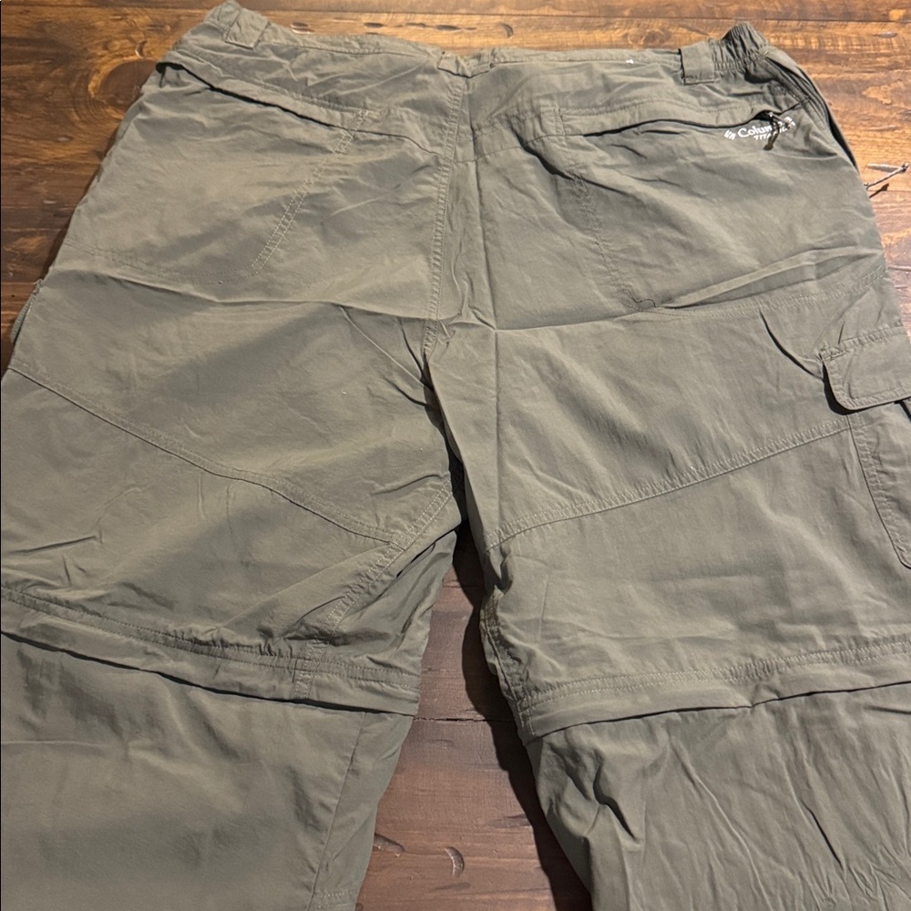 Columbia Titanium Men's Olive Cargo Convertible Pants-Size XXL, Inseam 32 - Picture 11 of 12